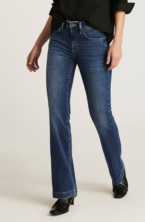マーヴィ ジーンズ レディース シューズ ブーツ・レインブーツカット Mavi Jeans Vicky Mid Rise Bootcut Jeans Dark Brushed Feather