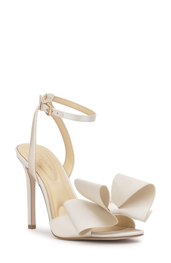 ジェシカシンプソン レディース シューズ サンダル アンクル Jessica Simpson Olivine Ankle Strap Sandal White Matte Satin ホワイト