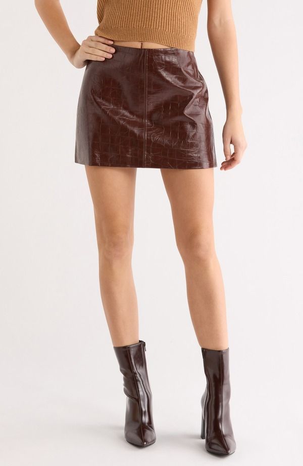 アストール レディース ボトムスカート ミニ レザー フェイクレザー ASTR the Label Savana Faux Leather Miniskirt Brown ブラウン
