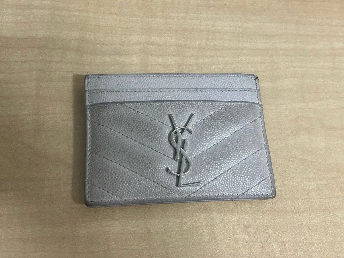 イヴ・サンローラン 財布