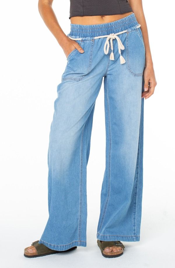 ロキシー レディース ボトムス デニムパンツ Roxy Paddle On Drawstring Denim Pantstranded デニム