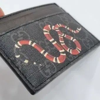グッチ GG スネーク カードウォレット