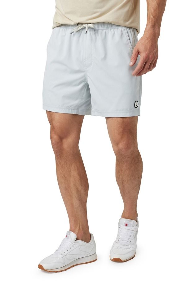 ビュオーリ メンズ ボトムス ハーフパンツ・ショーツ ショートパンツ Vuori Kore 5Inch Shortsky Grey グレー