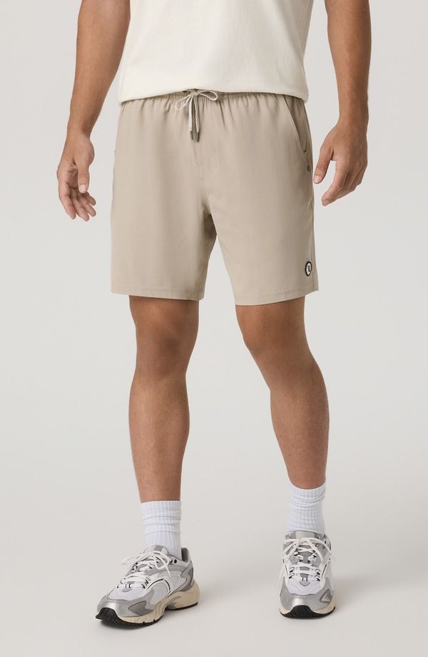 ビュオーリ メンズ ボトムス ハーフパンツ・ショーツ ショートパンツ Vuori Kore Shorts Toast