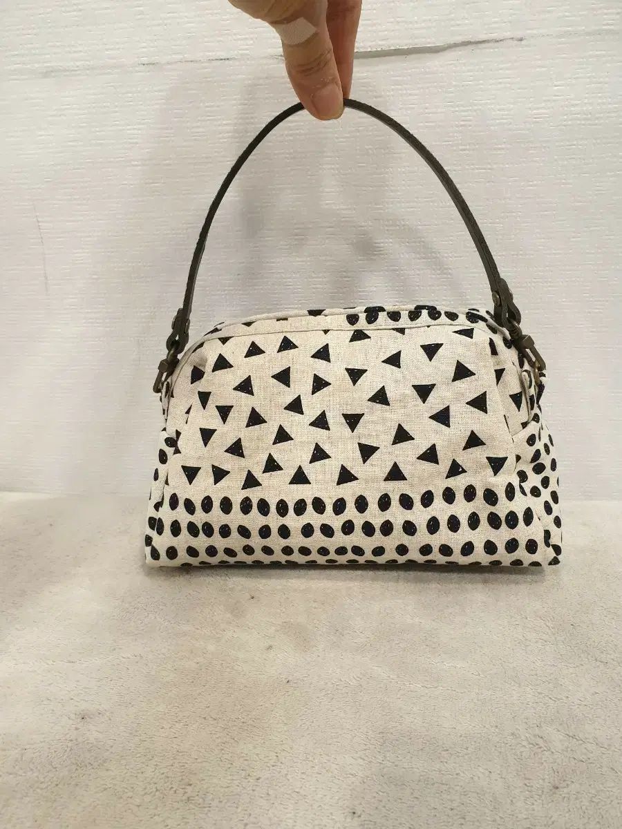 ハンドメイド パータン ポーチ 兼 トートバッグ 4,253円