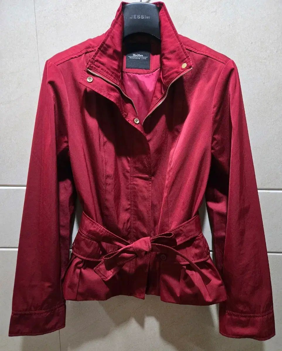 正規品 MAX MARA マックスマーラ WEEKEND ウィークエンド ウィンドブレーカー ジャケット 44 55
