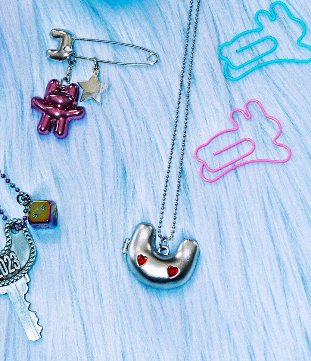 NewJeans Necklace ニュジ ネックレス