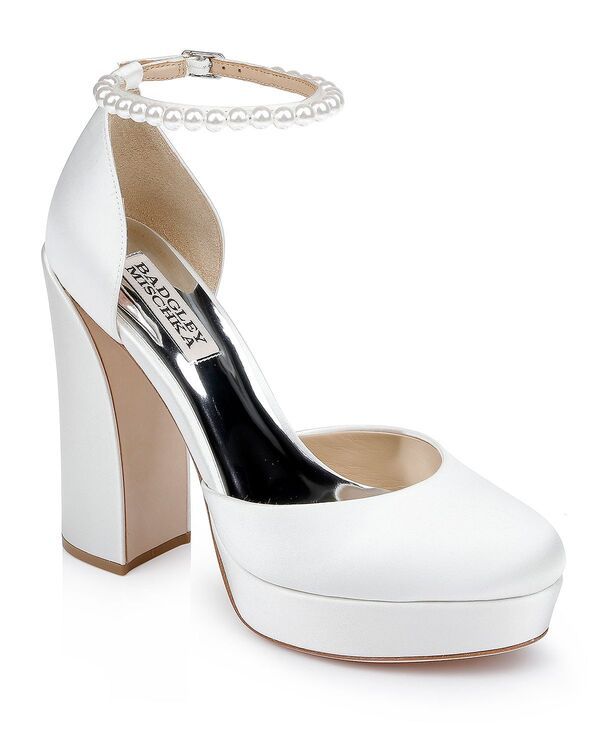 バッジェリーミシュカ レディース シューズ パンプス ヒール Badgley Mischka Womens Felixalmond Toe Adorned Strap Higheel Pumps White Satin ホワイト