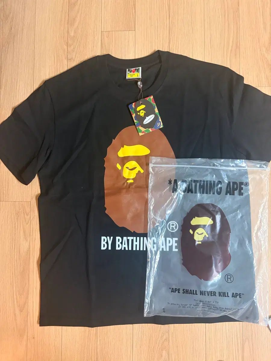 A BATHING APE アベイシングエイプ BIG ロゴ 半袖 新品 m