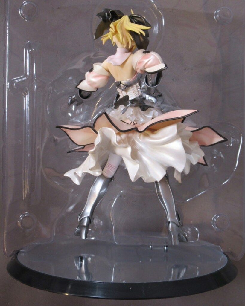 ギフト FATE/UNLIMITED CODES 1/8 PVC セイバーリリィ