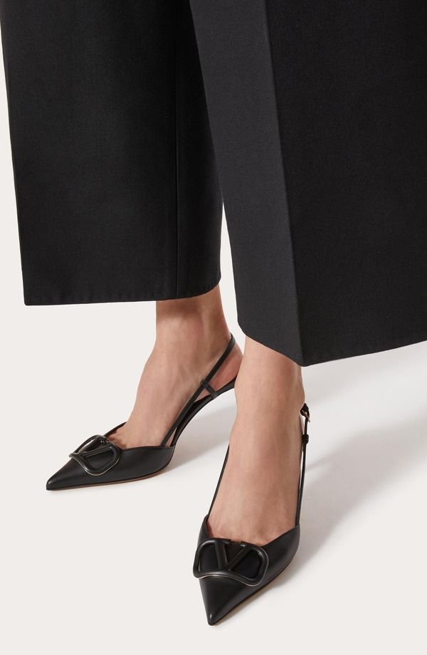 ヴァレンティノ レディース シューズ パンプス ロゴ Valentino Garavani VLOGO Pointed Toe Slingback Pump Nero ヴァレンティノ レディース シューズ パンプス ロゴ Valentino Garavani VLOGO Pointed Toe Slingback Pump Nero