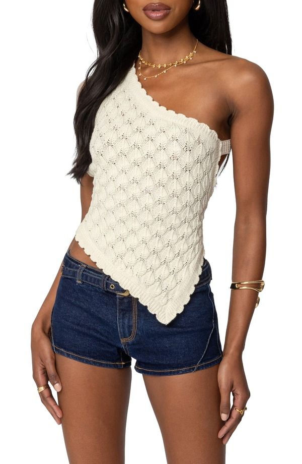 アディクテッド レディース トップス シャツ オープンバック アシンメトリー ワンショルダー ニット EDIKTED Codi Asymmetric OneShoulder Open Backnitop Cream クリーム