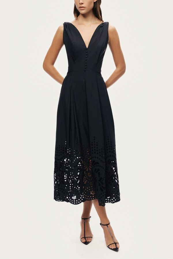 ノクチューン レディース トップス ワンピース ミディ ノースリーブ 刺繍 Nocturne Sleeveless Embroidered Midi Dress Black ブラック