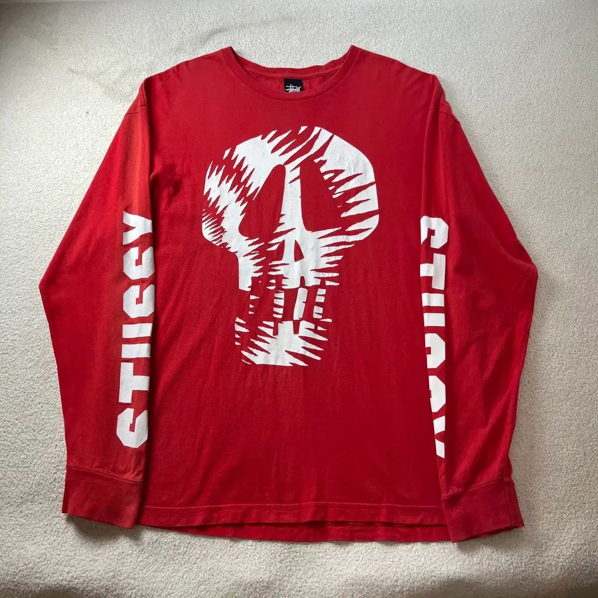 105 ステューシー スカル グラフィック ロングスリーブ Tシャツ