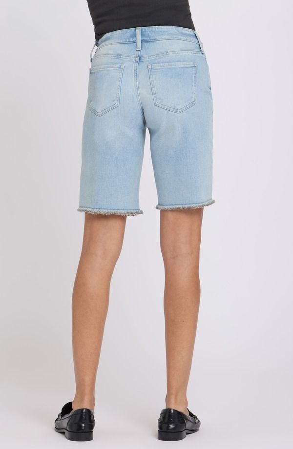 エヌワイディージェイ レディース ボトムス デニムパンツ ショートパンツ NYDJ Lilly Frayed Relaxed Long Denim Shorts Keys View デニム