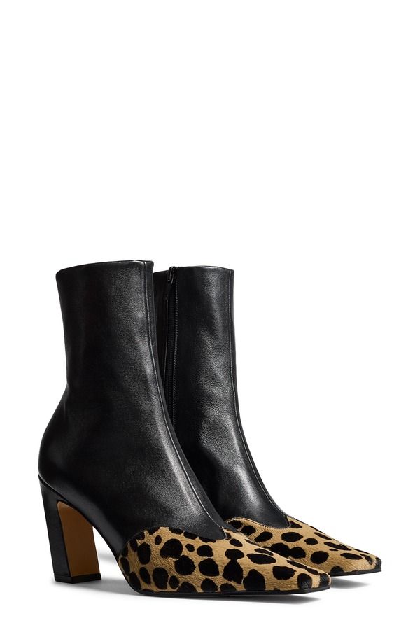 カイト レディース シューズ ブーツ・レインブーツ Khaite Nevada Square Toe Sock Bootie Camel Black ブラック