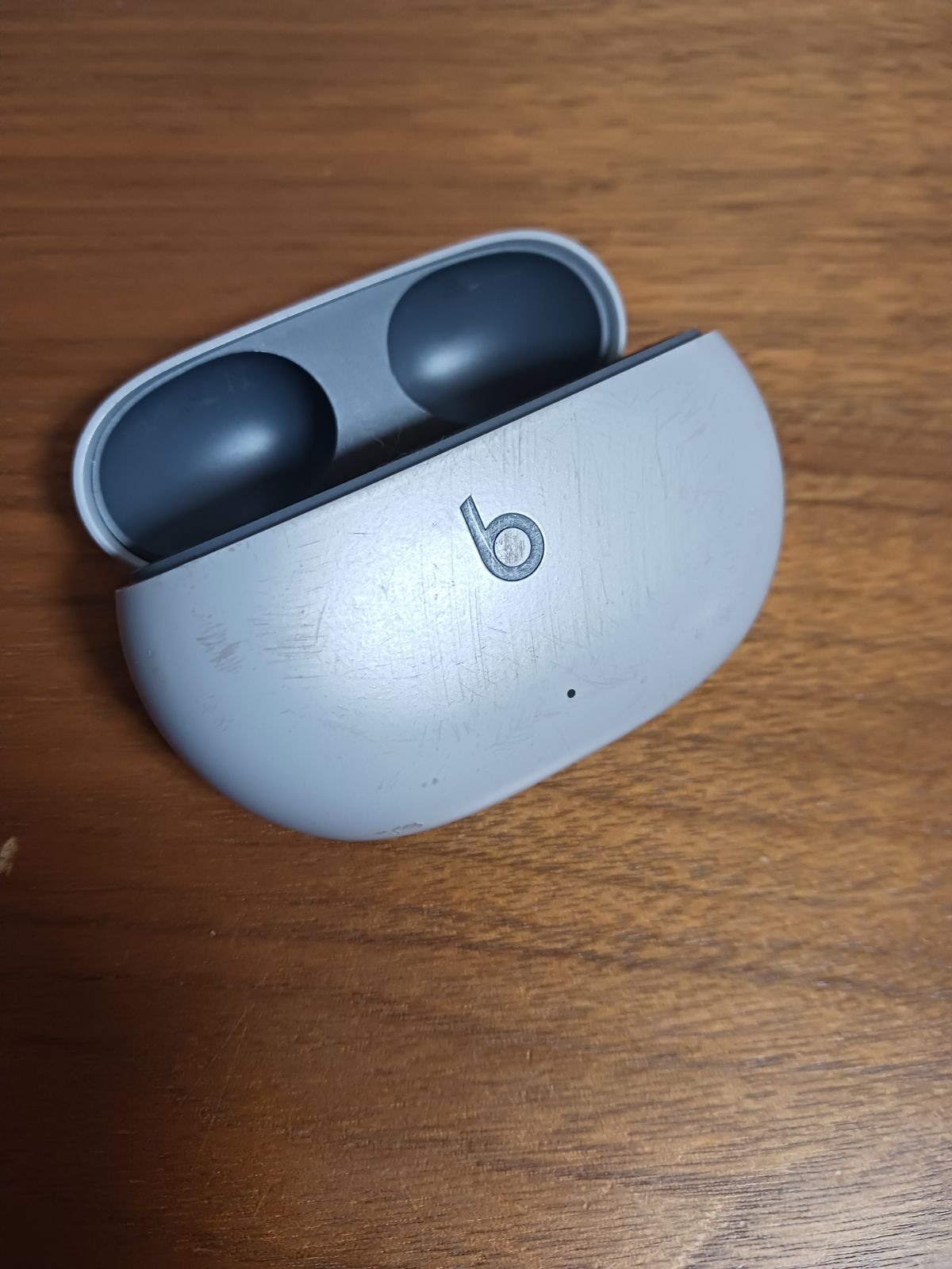 Beats Studio Buds グレー 充電ケースのみ - メルカリ