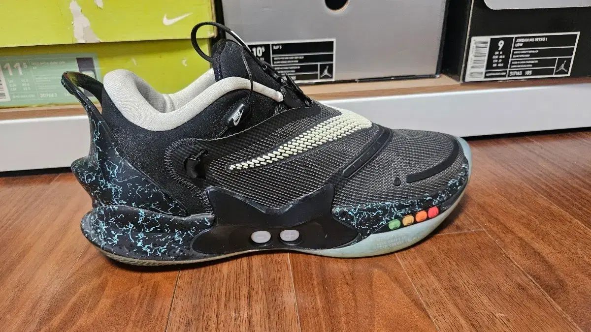 ナイキ アダプト BB 2.0 ブラック 275