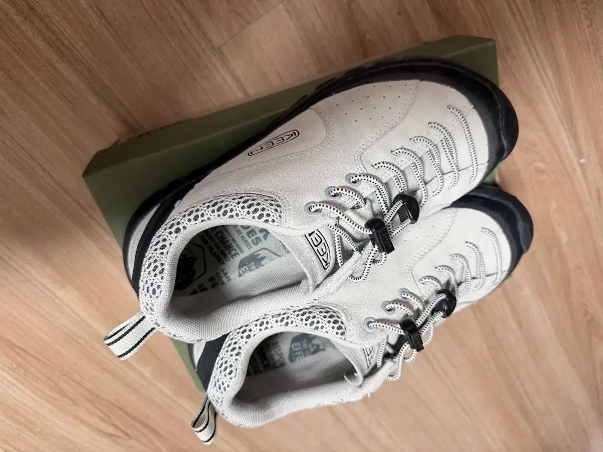 キーン keen ジャスパー 락 スニーカー 靴 250