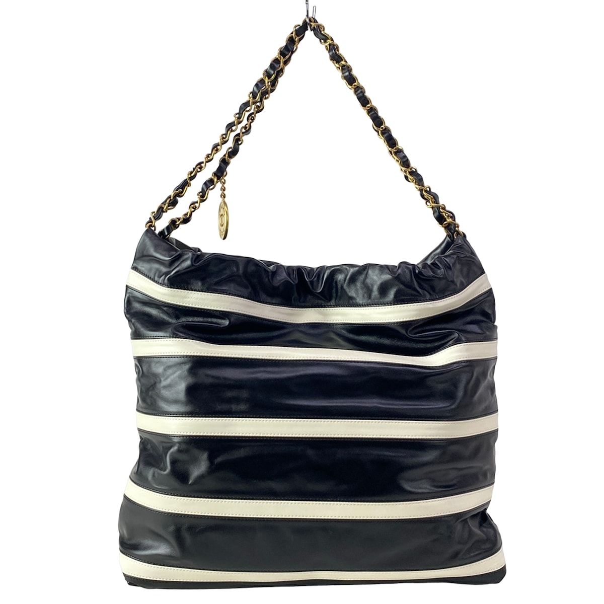 CHANEL(シャネル) ショルダーバッグ美品 CHANEL 22 スモール 