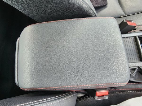 スバル 純正品 インプレッサ WRX S4 VAG レヴォーグ VAG アームレスト センターコンソール フタ 赤ステッチ