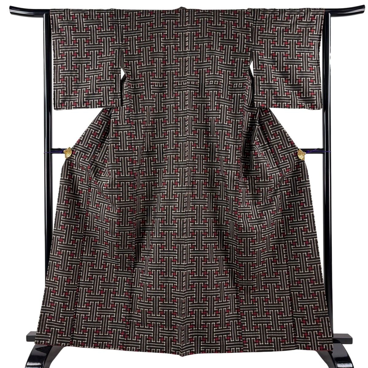 紬 身丈162.5cm 裄丈63.5cm S 袷 アンサンブル 幾何学 焦茶色 正絹 逸品 【中古】