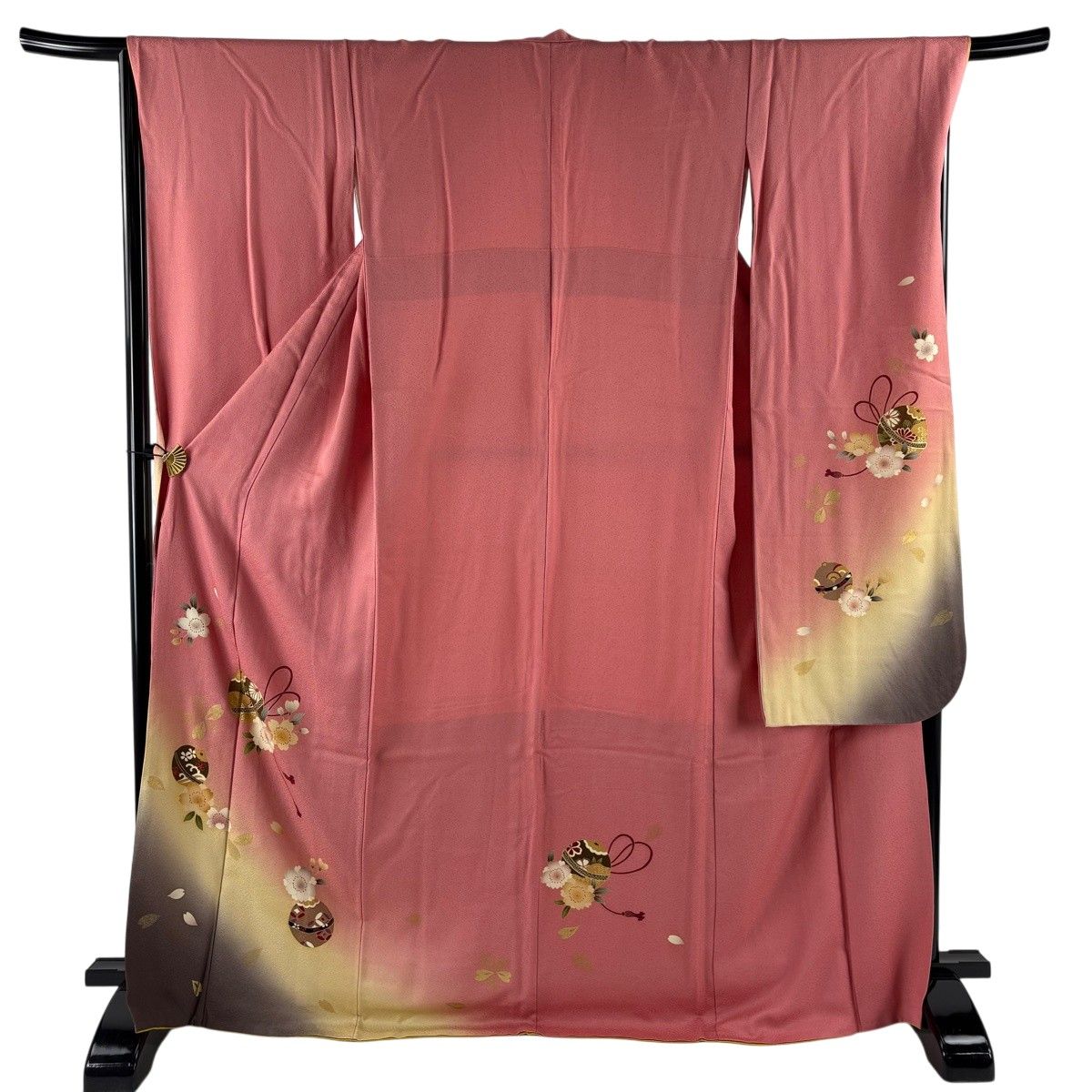 振袖 身丈170cm 裄丈68cm L 袷 鈴 桜 金彩 ぼかし ピンク 正絹 秀品 【中古】