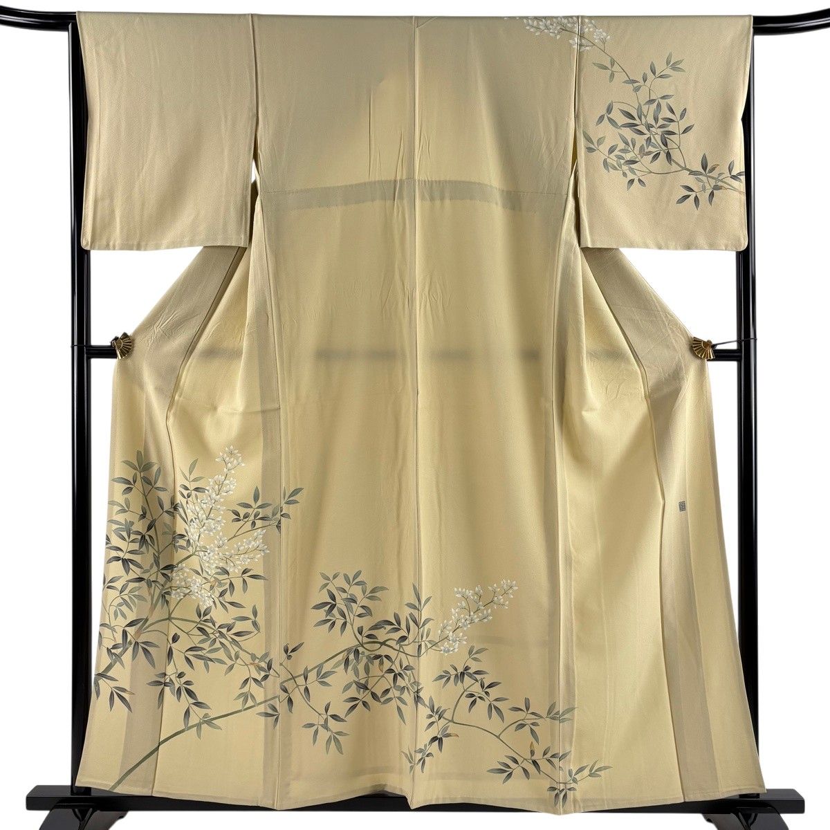 訪問着 身丈158cm 裄丈65cm M 単衣 落款 枝花 ベージュ 正絹 秀品 【中古】 6,336円
