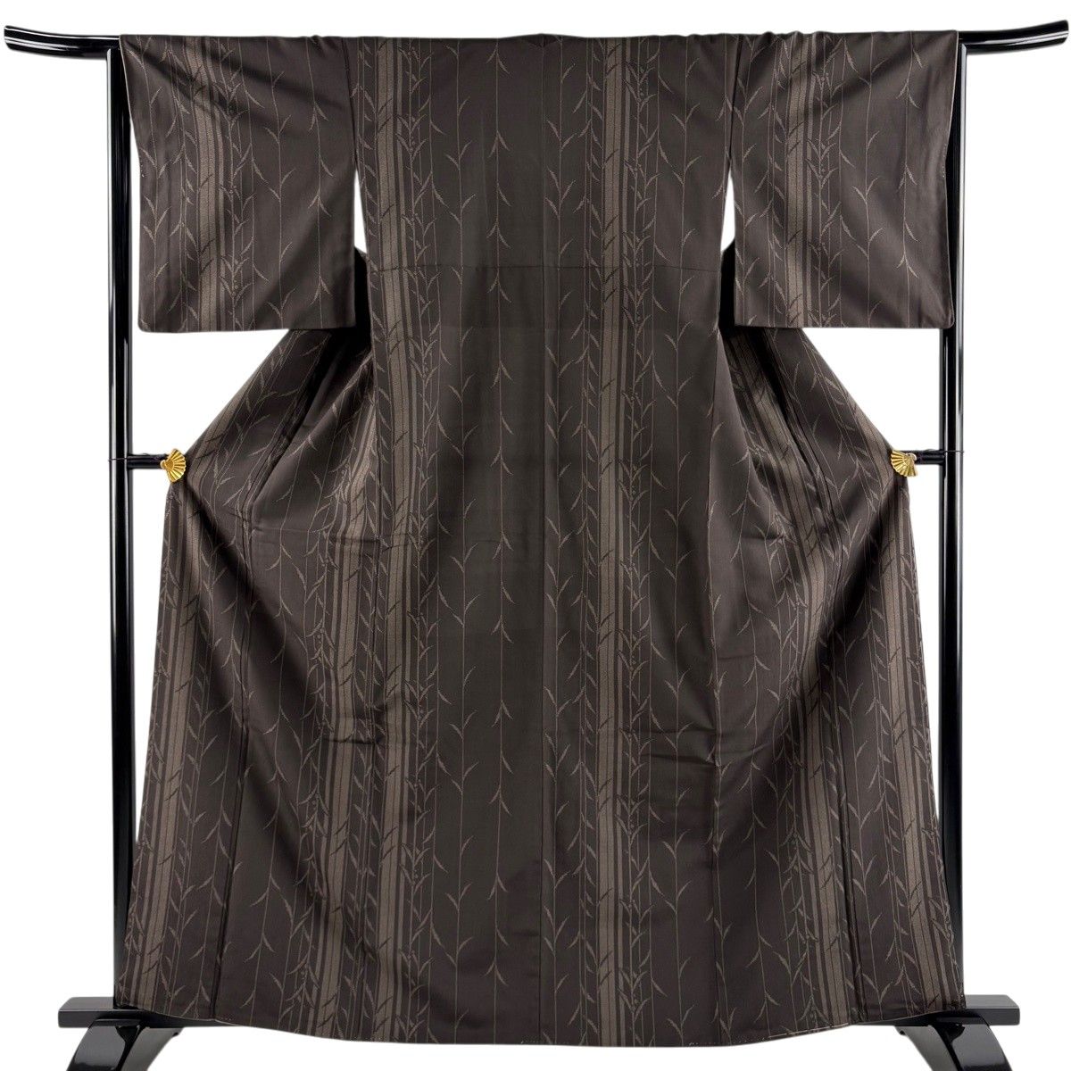 【美品】 紬 身丈163cm 裄丈64.5cm M 袷 葉と実 縦縞 焦茶色 正絹 秀品 【中古】