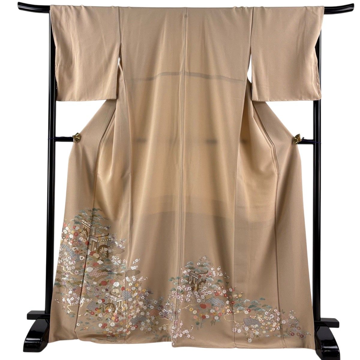 色留袖 身丈169cm 裄丈68cm L 袷 御所車 草花 刺繍 金糸 薄茶色 正絹 秀品 一つ紋 【中古】