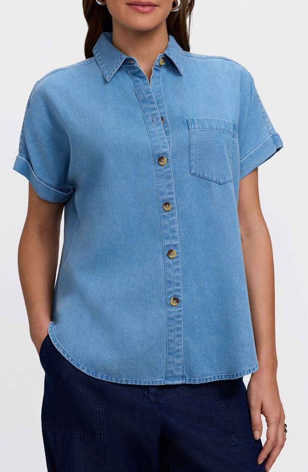 フォックスクラフト レディース トップス シャツ デニム Foxcroft Abigail Short Sleeve Denim ButtonUp Shirt Bleach Wash Blue ブルー