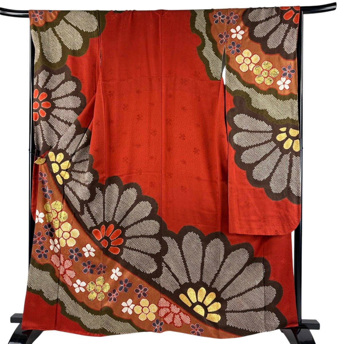 振袖 身丈162.5cm 裄丈66.5cm M 袷 菊 花 絞り 金彩 朱色 正絹 名品 【中古】