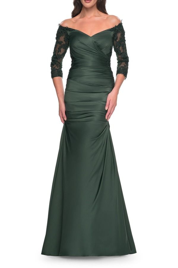 ラフェム レディース トップス ワンピース サテン La Femmermaid Satin Dress with Gathering and Off the Shoulder Top Emerald エメラルド