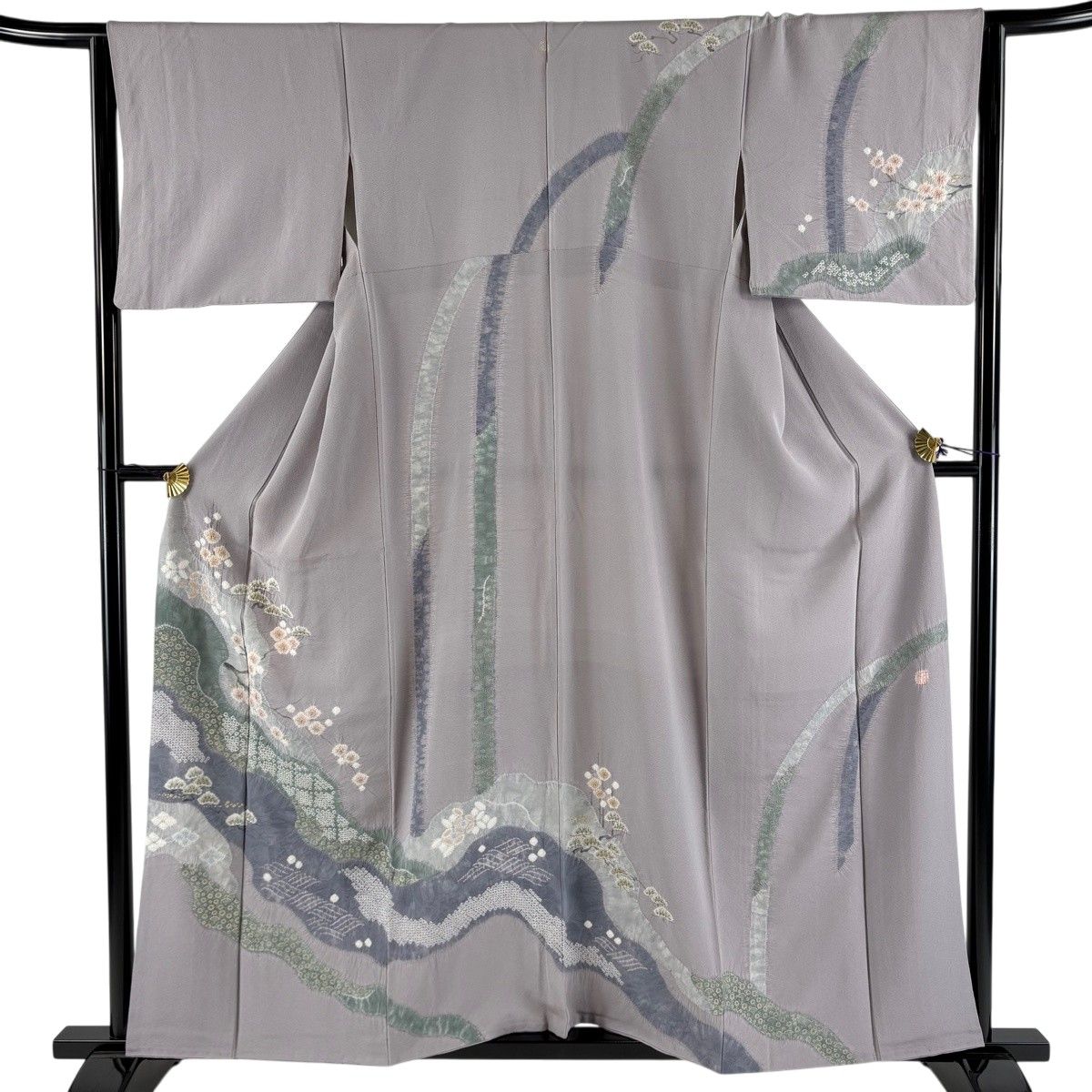訪問着 身丈158cm 裄丈64cm M 袷 滝泰 落款 梅 松 絞り 金彩 灰紫 正絹 名品 一つ紋 【中古】