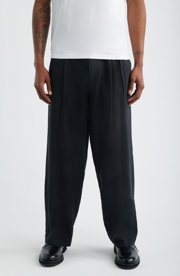 オベイ メンズ ボトムス カジュアルパンツ プリーツ リネン Obey Foster Pleated Linen Blend Pants Black ブラック