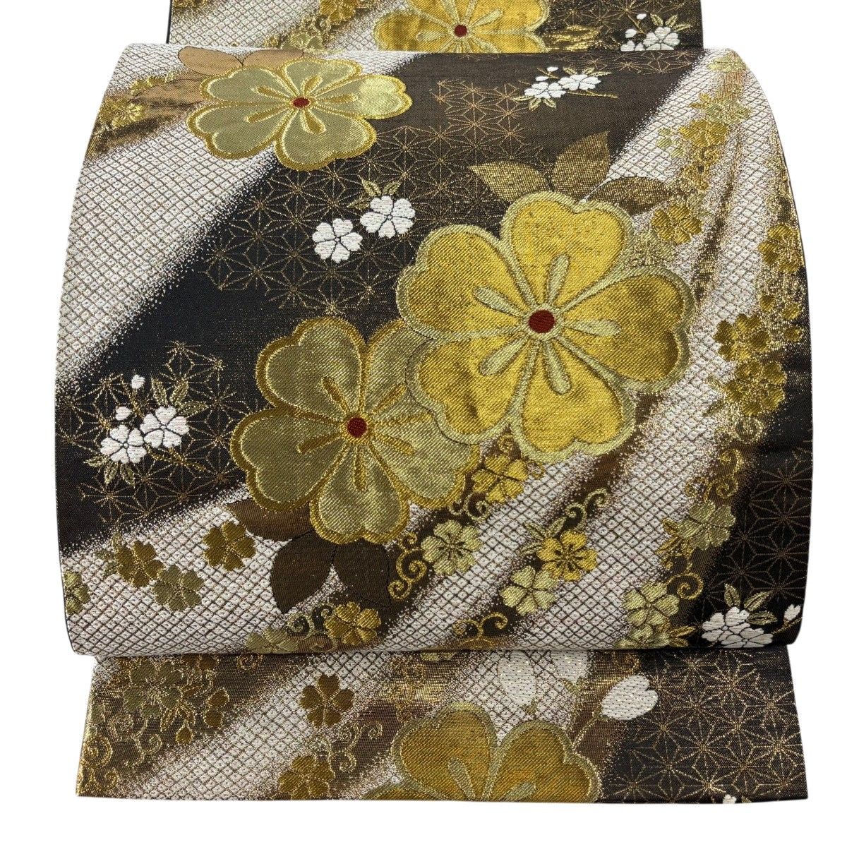 【美品】 袋帯 秀品 桜 麻の葉 金糸 箔 金色 六通 正絹 【中古】