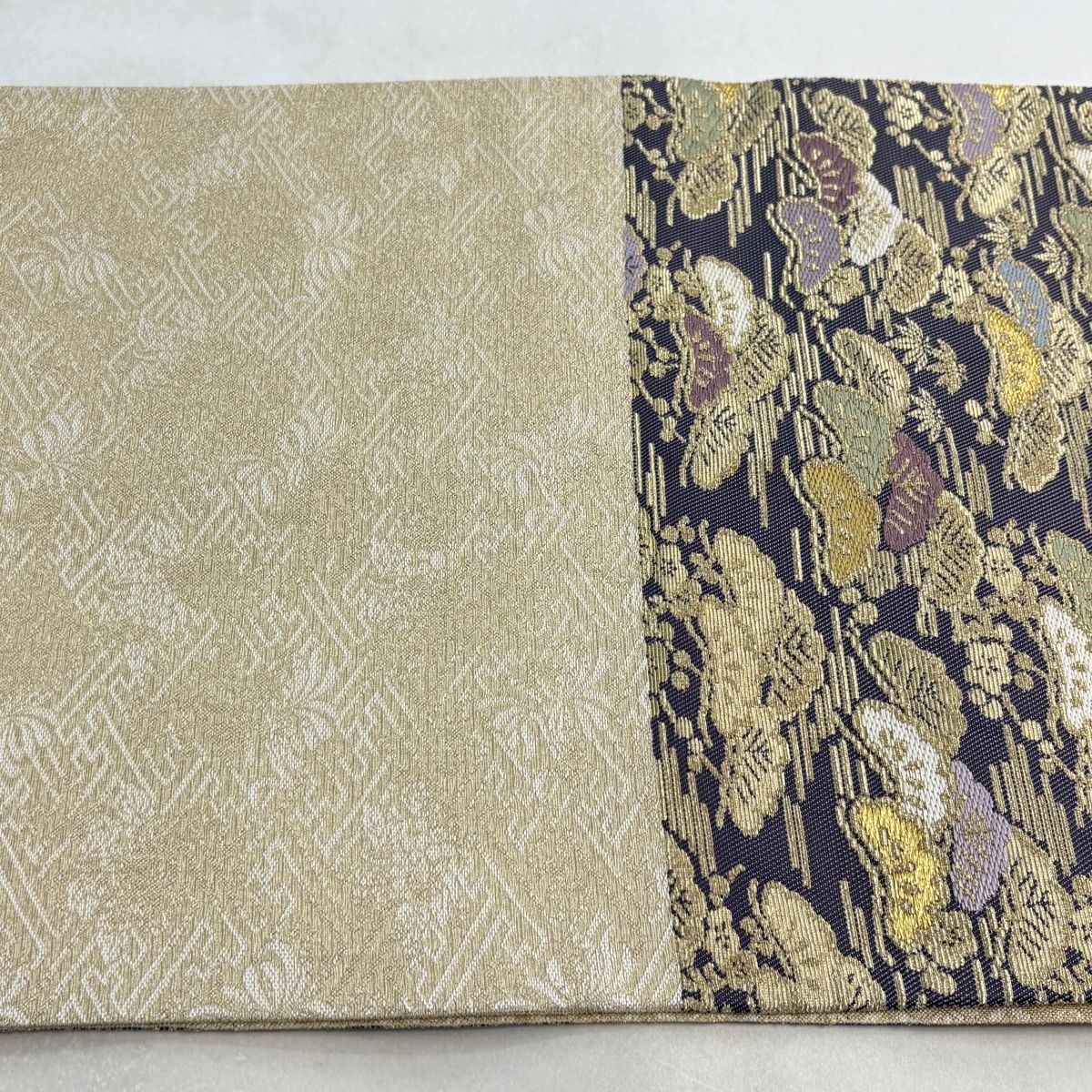 美品】 袋帯 逸品 誉田屋源兵衛 落款 関西仕立て 松竹梅 霞 金糸 刺繍