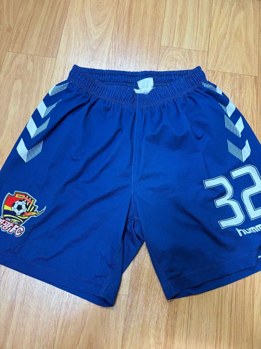 サッカー部ハーフパンツ出品