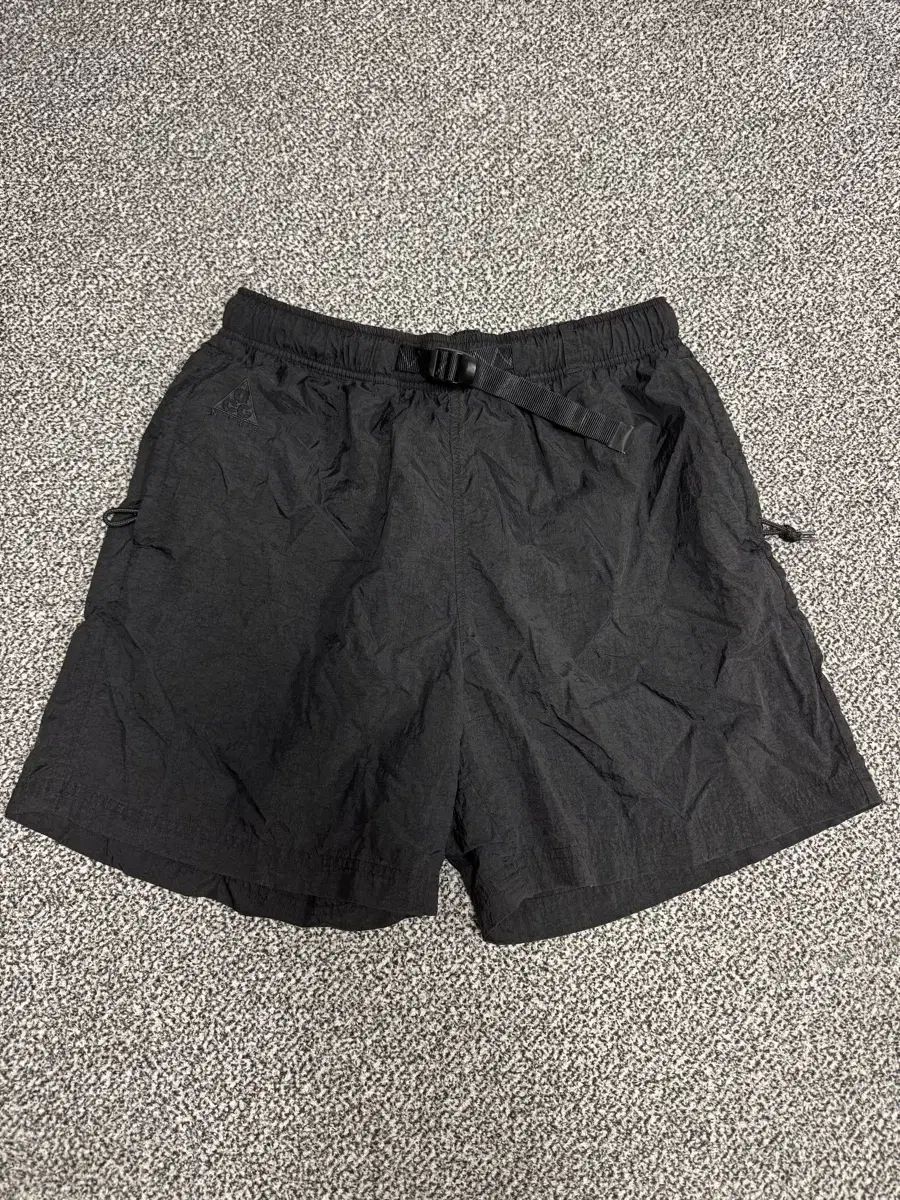 Acg トレッキング ナイロンパンツ ブラック ミディアム