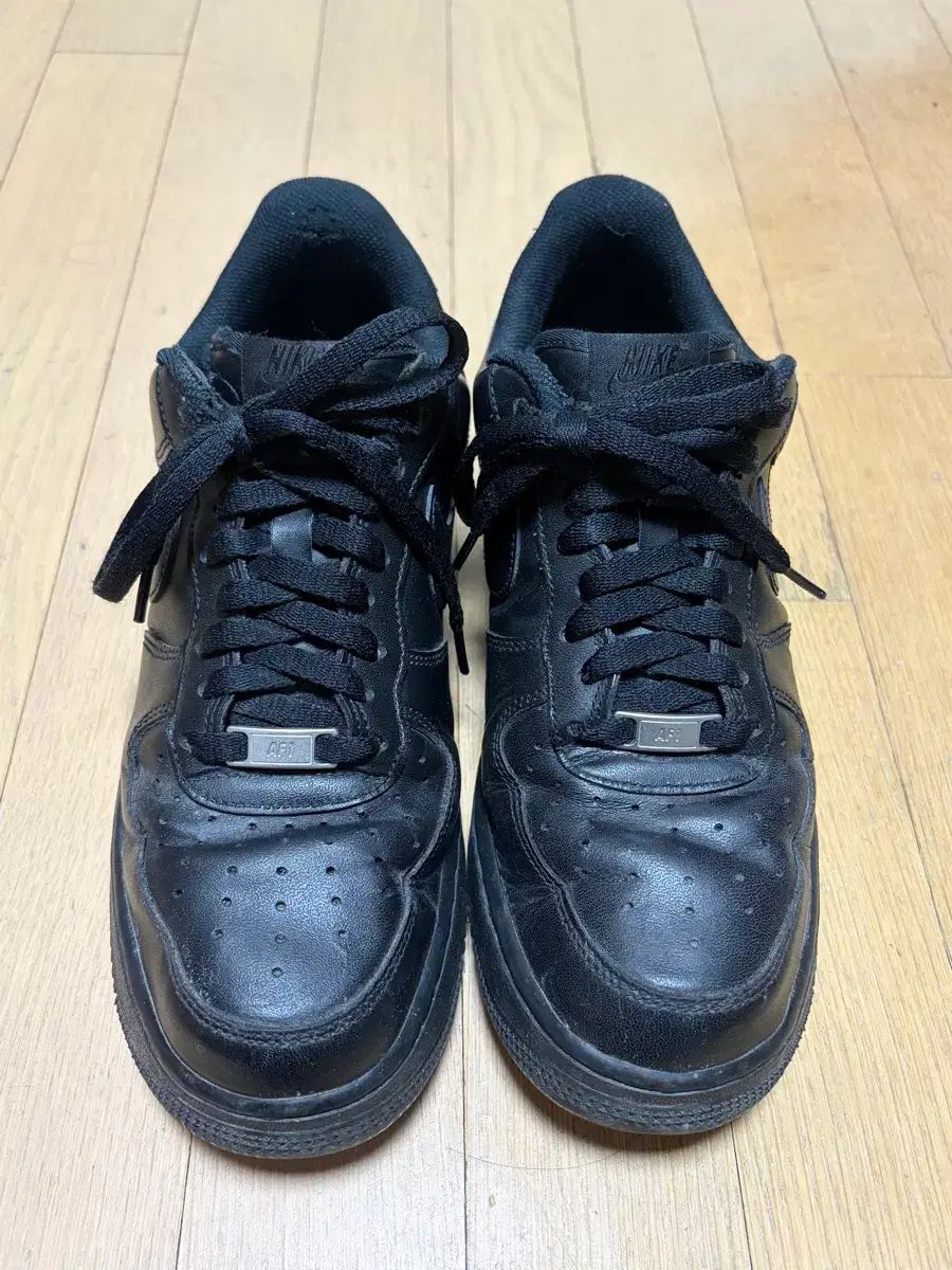 ナイキ エアフォース 黒フォース 275