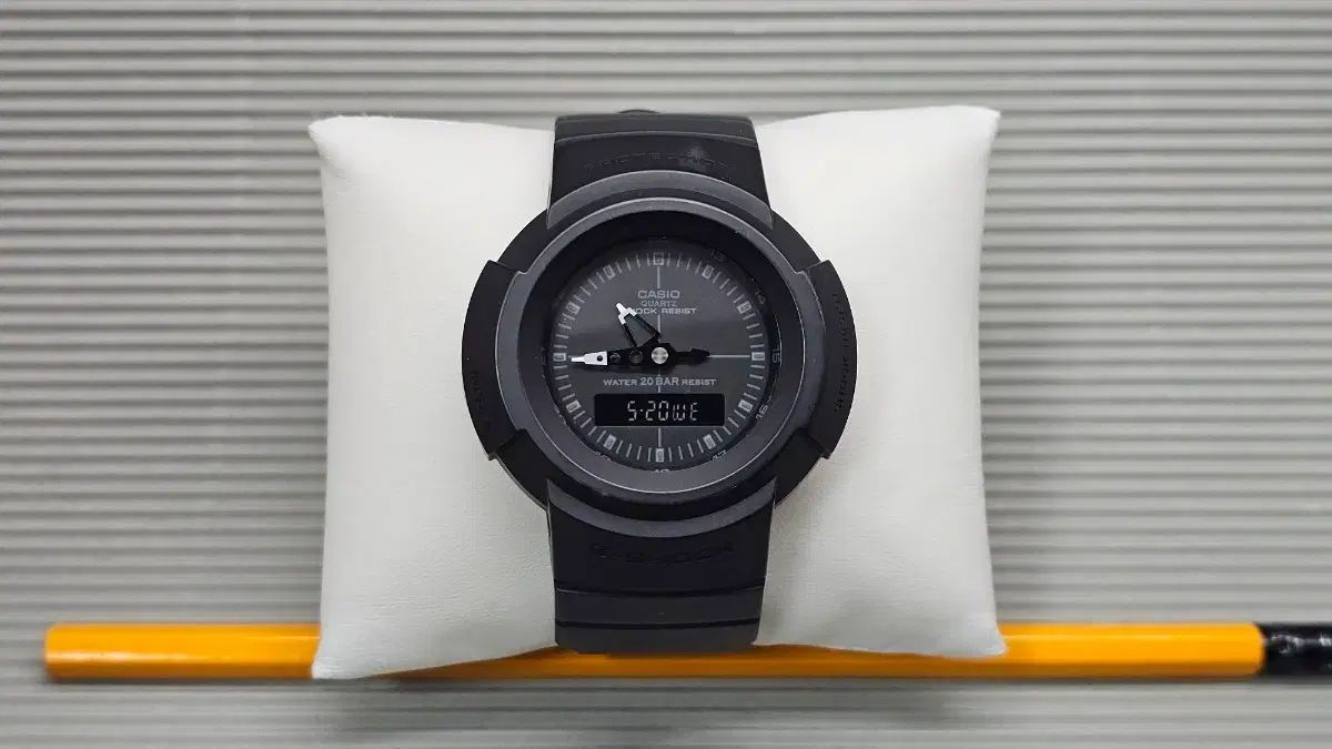 G-SHOCK - カーヴィー オールブラック