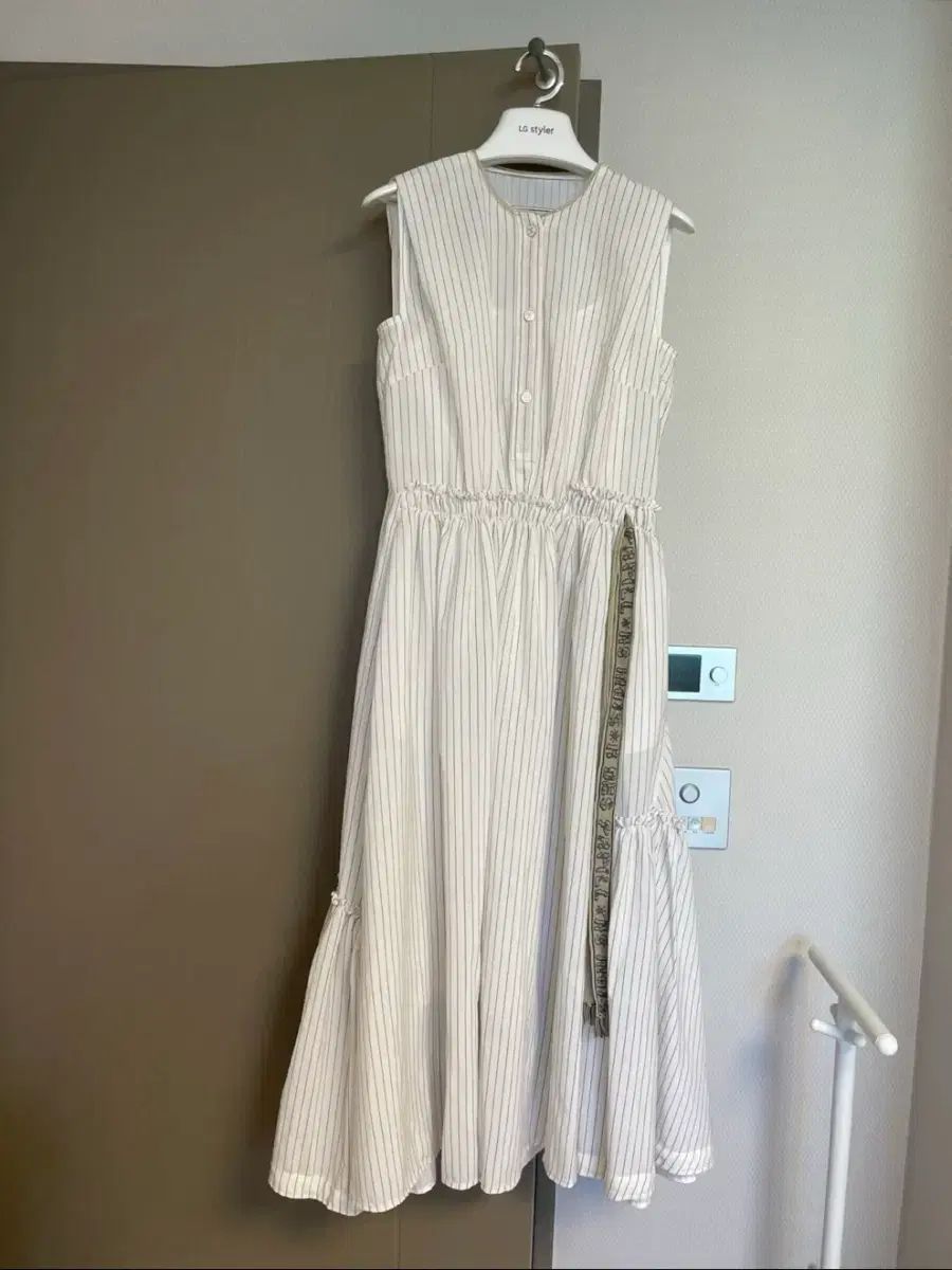 (ほぼ新品) ニッティング ストラップ ストライプ ONE PIECE