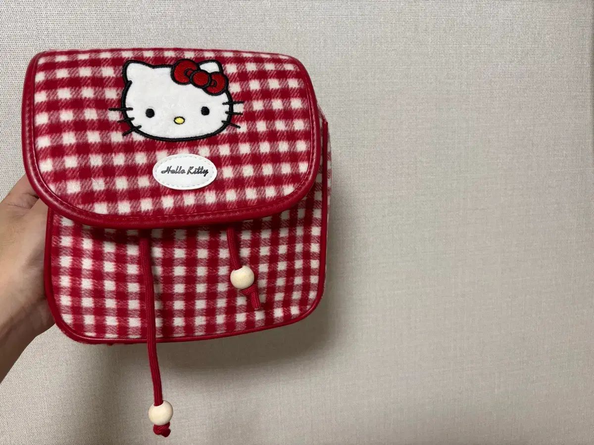 ハローキティ チェック柄 ミニ バックパック-日本公式オンラインショップ