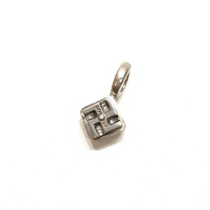 [Used goods] swastika metal top silver brand accessory pendant top [192-250920-gm-17-fuz]