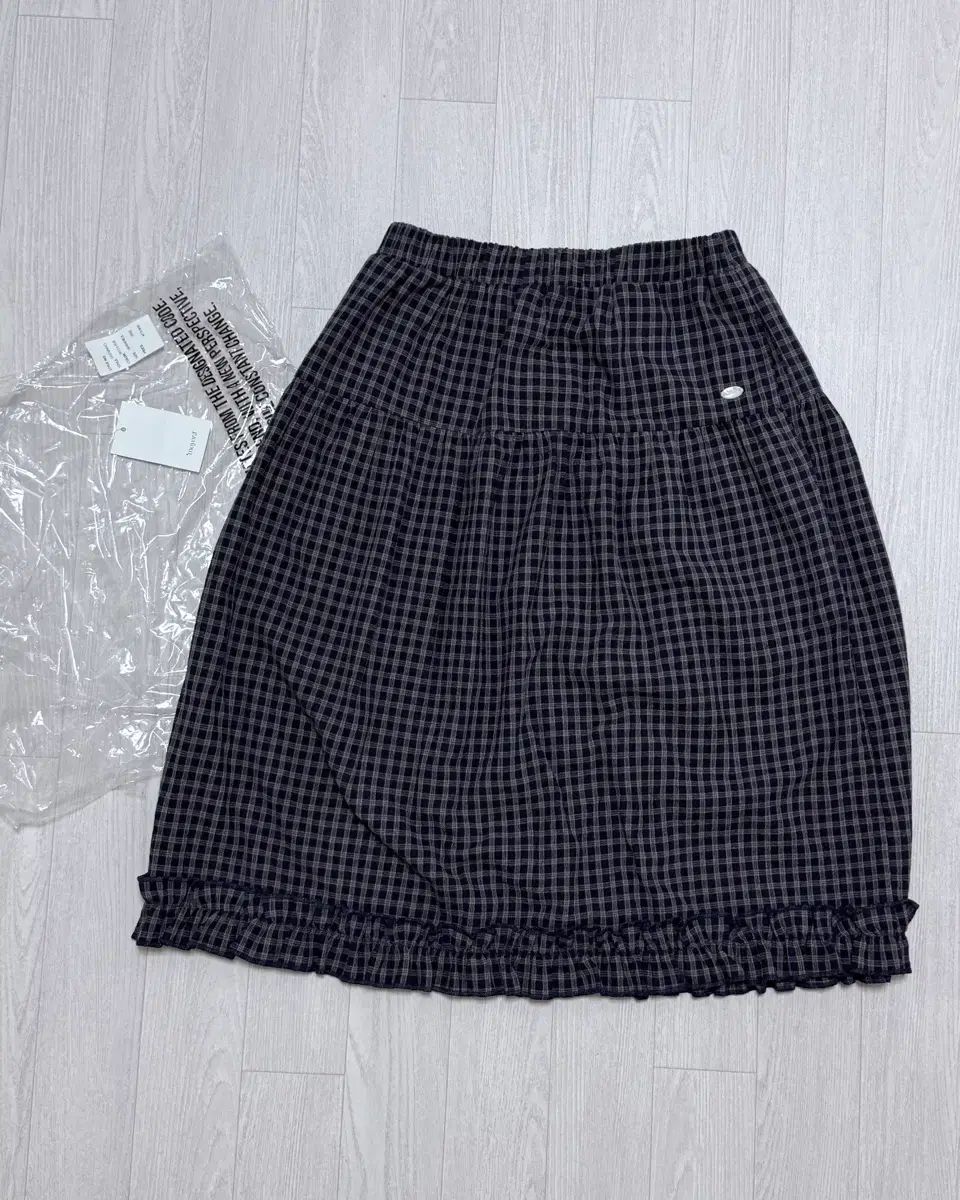 ウールフリル CHECK 밴딩 スカート ミディ丈