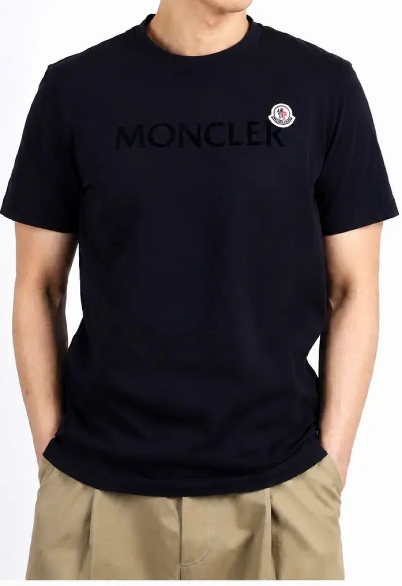 モンクレール 正規品 Tシャツ 新品 M サイズ 33,422円