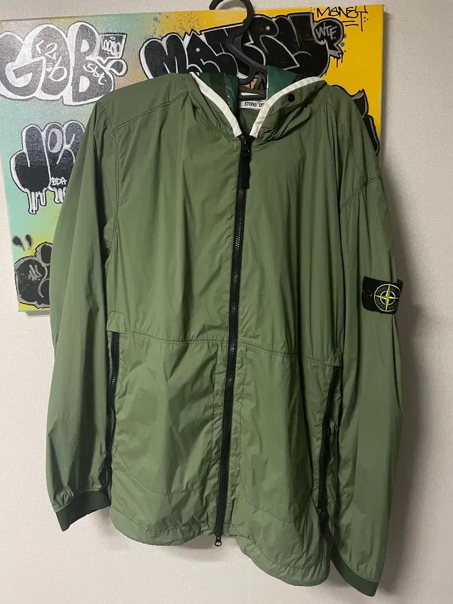 STONE ISLAND ストーンアイランド スキンタッチ ナイロン L サイズ