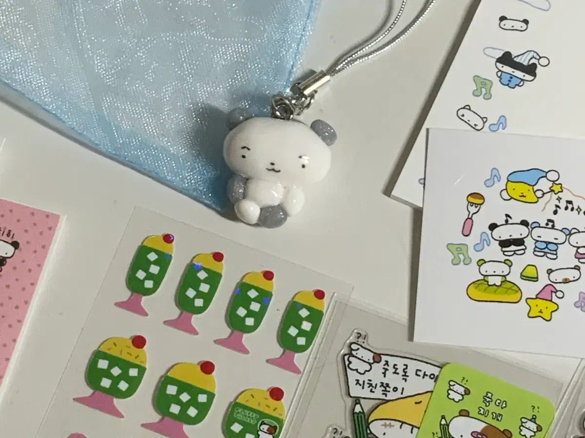 フラッフィーシングス ハンドメイド ストラップ ステッカー