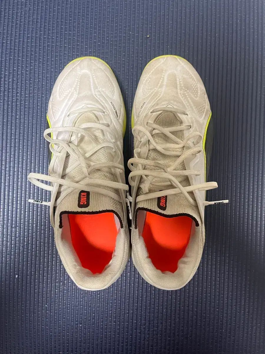 PUMA プーマ キング サッカーシューズ 265