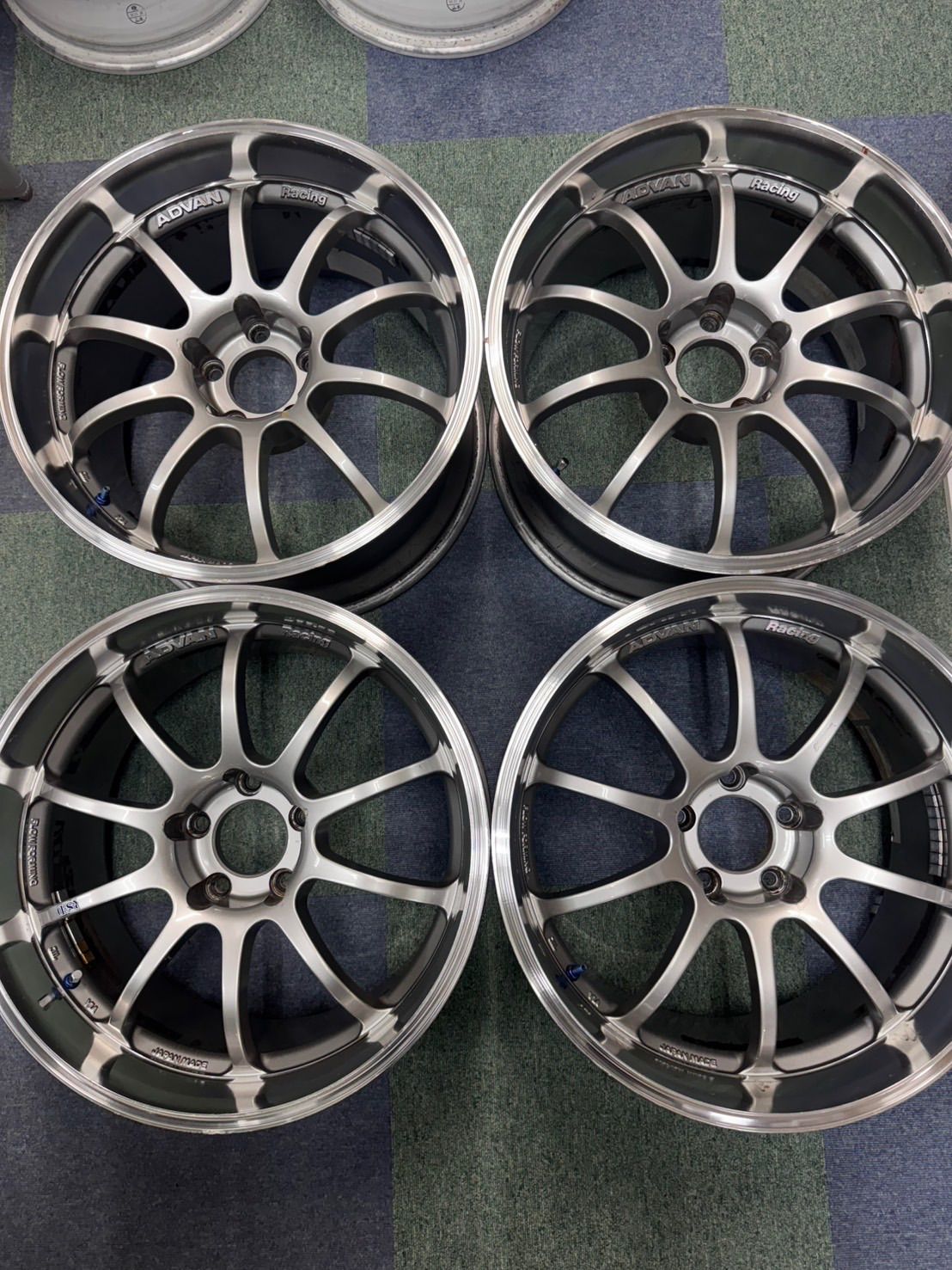 ヨコハマ アドバンレーシング RZ-DF 18インチ 10j +25 PCD114.3 ADVANRacing